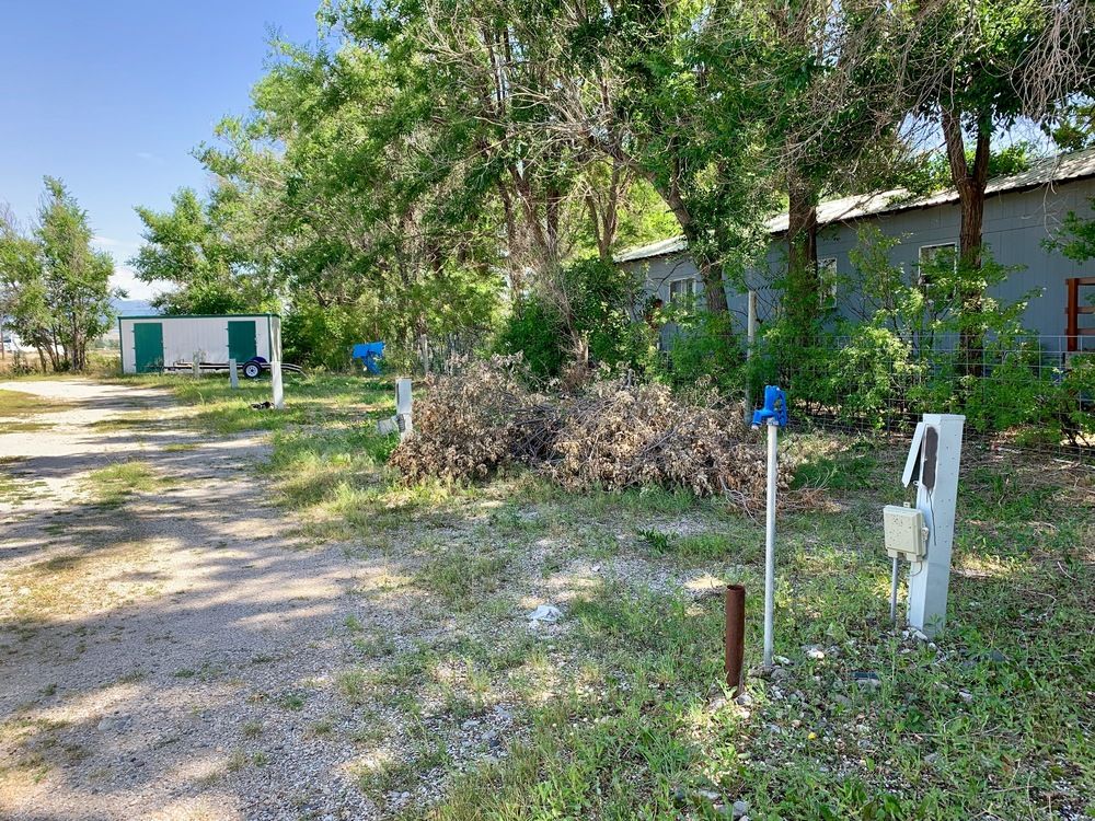 Tahoe Acres: 704 N Front St, Townsend, MT 59644